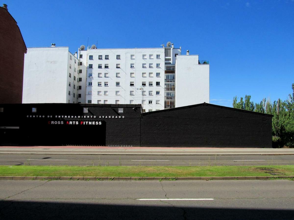 Www Parques De La Catedral Travel Com Parking Privado Gratis Apartment Леон Екстериор снимка